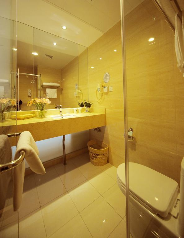 Greentree Inn Shanghai West Huaxia Road Metro Station Express Hotel Room photo