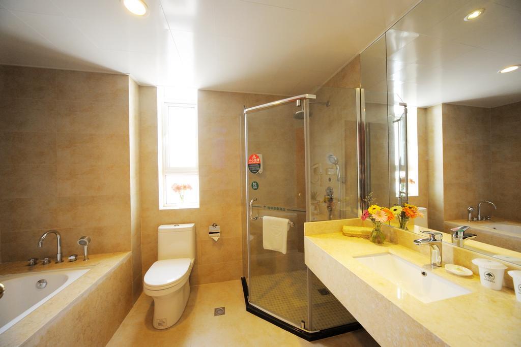 Greentree Inn Shanghai West Huaxia Road Metro Station Express Hotel Room photo